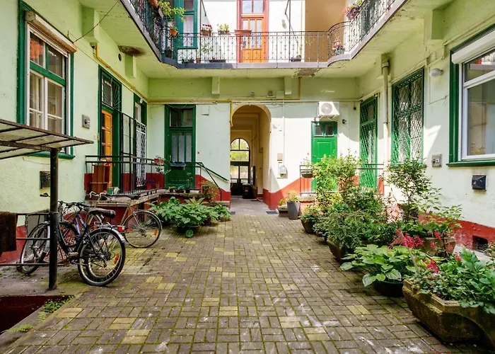 Harmony Hideaway In City Center